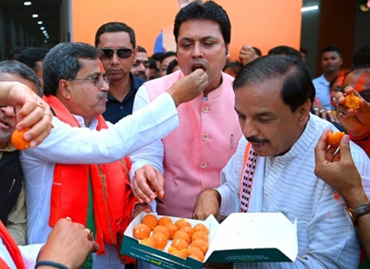 त्रिपुरा में सत्ता बरकरार रखने के लिए भाजपा को मिला साधारण बहुमत